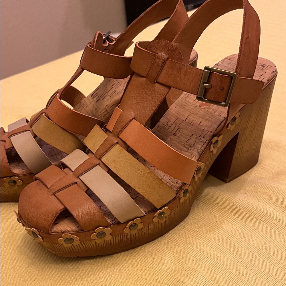 KORKS Women’s Tan Multi-Strap Cork Block Heel Sandals size 7